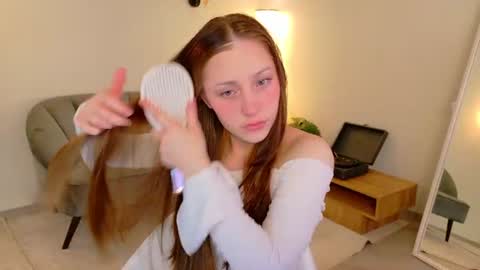 Dina online show from 07-19-26, 05:55