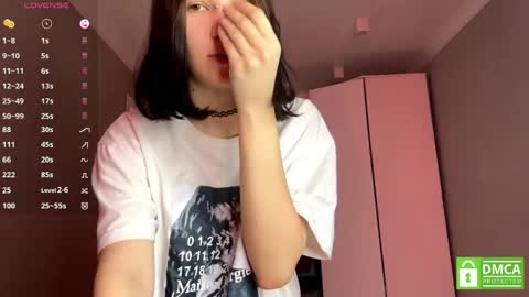 Amelia online show from 04-24-26, 11:12