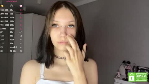 Amelia online show from 05-08-26, 11:04