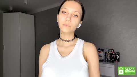 Snapshot of dinakonno chatting on 05-22-26, 12:22 Amelia online show from 05-22-26, 12:22