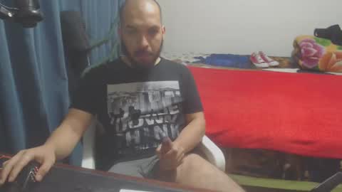 Snapshot of dinchtcams chatting on 03-05-25, 11:49 Dincht online show from 03-05-25, 11:49