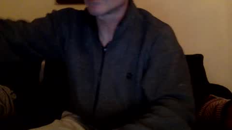 Snapshot of dinnerout1111 chatting on 01-01-25, 01:37 dinnerout1111 online show from 01-01-25, 01:37