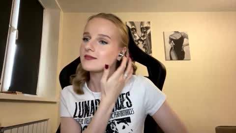 Kate online show from 12-03-25, 09:07