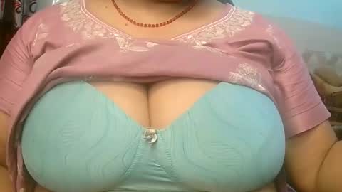 dipa2345 online show from 10-31-25, 04:30