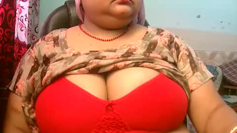 Snapshot of dipa2345 chatting on 03-07-26, 05:26 dipa2345 online show from 03-07-26, 05:26