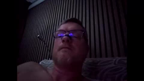 dirkkie1975 online show from 04-04-26, 10:18