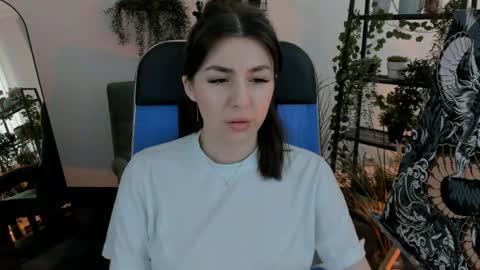 Di online show from 04-19-26, 08:24