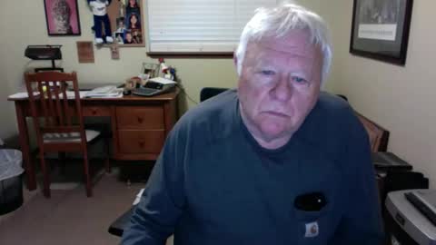 dirtrider195080438 online show from 05-20-26, 03:24