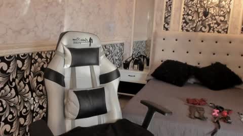 Violet online show from 01-20-25, 08:50