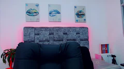 Snapshot of dirty_model chatting on 09-14-25, 01:38 dirty model online show from 09-14-25, 01:38