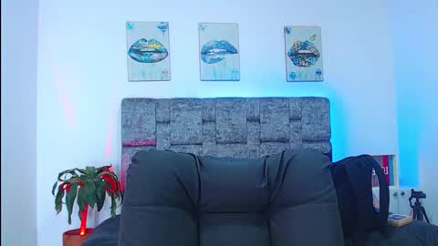 Snapshot of dirty_model chatting on 09-17-25, 03:52 dirty model online show from 09-17-25, 03:52