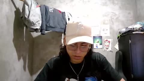 dirty model online show from 04-22-26, 11:45