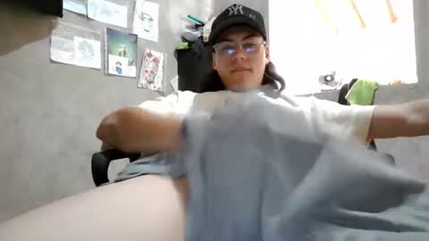 Snapshot of dirty_model chatting on 05-24-26, 04:34 dirty model online show from 05-24-26, 04:34