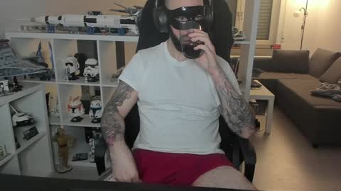 Snapshot of dirtybalws chatting on 12-07-24, 10:06 Robert online show from 12-07-24, 10:06