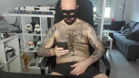 Snapshot of dirtybalws chatting on 12-21-24, 09:55 Robert online show from 12-21-24, 09:55