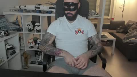 Snapshot of dirtybalws chatting on 01-13-25, 03:34 Robert online show from 01-13-25, 03:34