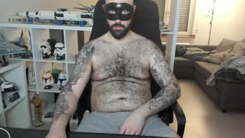 Snapshot of dirtybalws chatting on 01-18-25, 12:13 Robert online show from 01-18-25, 12:13