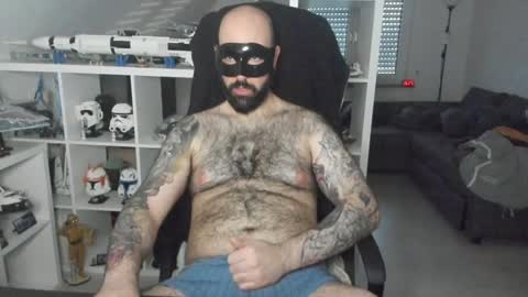 Snapshot of dirtybalws chatting on 01-26-25, 03:25 Robert online show from 01-26-25, 03:25