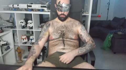 Snapshot of dirtybalws chatting on 02-08-25, 06:01 Robert online show from 02-08-25, 06:01