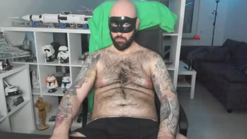 Snapshot of dirtybalws chatting on 02-10-25, 04:52 Robert online show from 02-10-25, 04:52