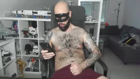 Snapshot of dirtybalws chatting on 11-03-25, 03:02 Robert online show from 11-03-25, 03:02