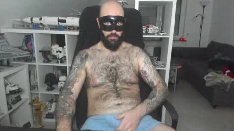 Snapshot of dirtybalws chatting on 11-23-25, 01:49 Robert online show from 11-23-25, 01:49