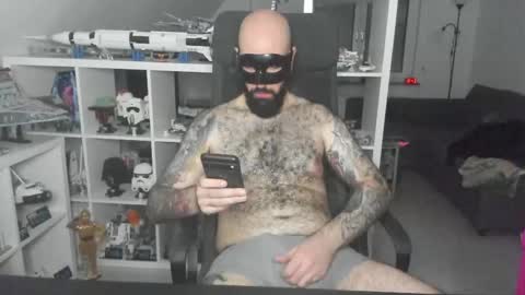 Snapshot of dirtybalws chatting on 11-27-25, 05:48 Robert online show from 11-27-25, 05:48