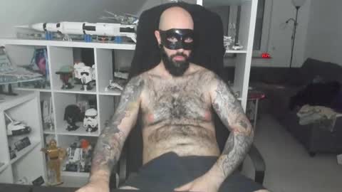 Snapshot of dirtybalws chatting on 11-30-25, 07:29 Robert online show from 11-30-25, 07:29