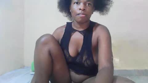 Snapshot of dirtybugg chatting on 03-06-26, 09:33 dirtybugg online show from 03-06-26, 09:33