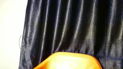 Snapshot of dirtydesirebabe chatting on 04-29-26, 03:32 dirtydesirebabe online show from 04-29-26, 03:32