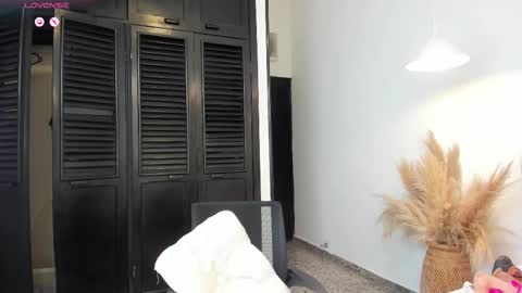 Angelica online show from 10-21-25, 06:30