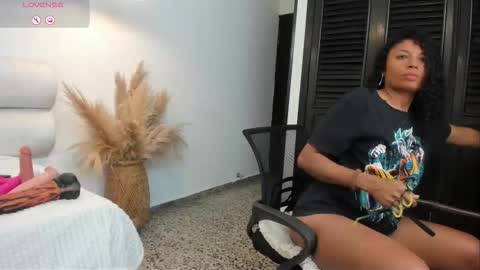 Angelica online show from 10-29-25, 06:20