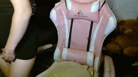 Snapshot of dirtylexa31 chatting on 10-13-25, 02:06 LEXA online show from 10-13-25, 02:06