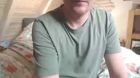 Nils online show from 02-01-25, 01:09