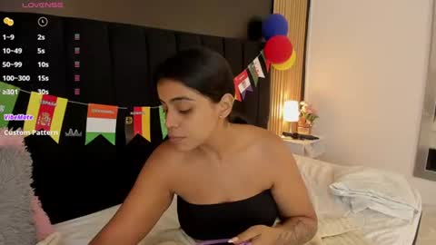 Soffie - Valentina - Yuya  Astro online show from 07-02-26, 12:10