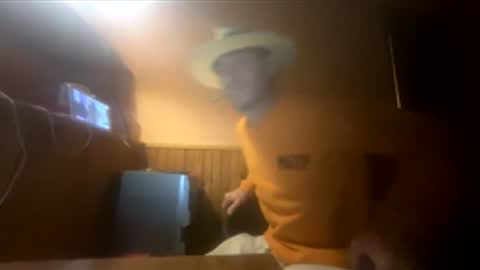 dirtyuniversal online show from 04-17-26, 09:01