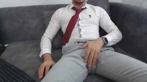 dirtyybooyy77 online show from 04-01-26, 10:38