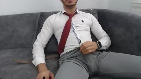 dirtyybooyy77 online show from 05-17-26, 11:06