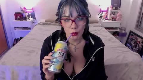 Lena online show from 03-25-26, 02:39