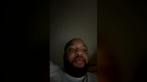 Snapshot of distantfantasydre chatting on 06-02-26, 11:51 Dre online show from 06-02-26, 11:51