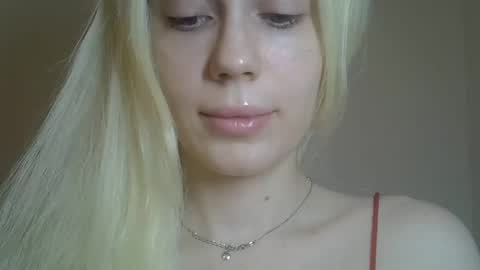 DitaMilton online show from 03-10-26, 08:03