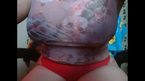 Snapshot of divadirty chatting on 03-11-25, 10:42 Mari online show from 03-11-25, 10:42