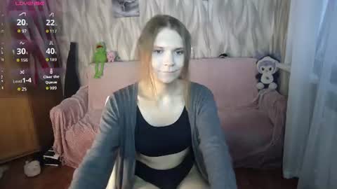 Snapshot of divano4ka chatting on 07-09-26, 04:11 Diane online show from 07-09-26, 04:11