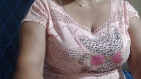 Snapshot of diviina chatting on 06-08-26, 02:12 diviina online show from 06-08-26, 02:12