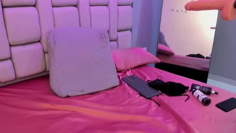 divine_sin online show from 11-11-25, 07:58