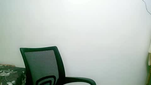 Snapshot of divinegrace10 chatting on 01-09-25, 02:33 Divine Grace Close To Your Hear online show from 01-09-25, 02:33