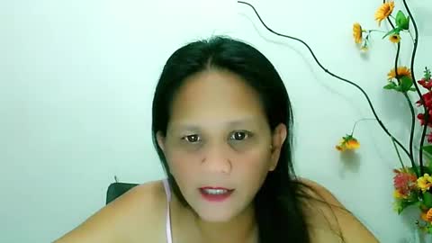 Snapshot of divinegrace10 chatting on 01-31-25, 10:10 Divine Grace Close To Your Hear online show from 01-31-25, 10:10