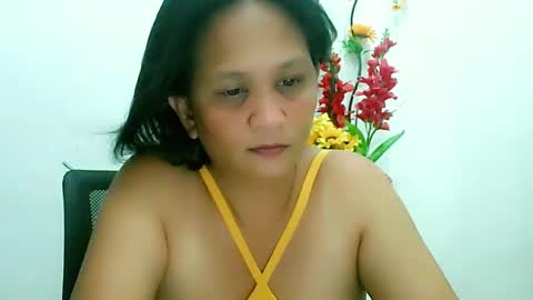 Snapshot of divinegrace10 chatting on 03-06-25, 03:56 Divine Grace Close To Your Hear online show from 03-06-25, 03:56