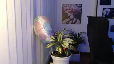 Hera online show from 11-29-25, 10:07