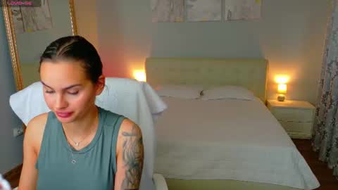 Ivory Blue. online show from 06-18-26, 04:35